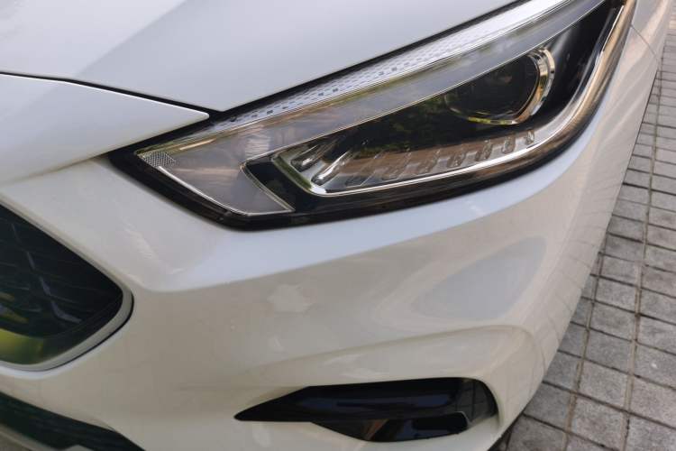 Used MG ZS 2020 180 DVVT Manual Lite Left Front Headlight