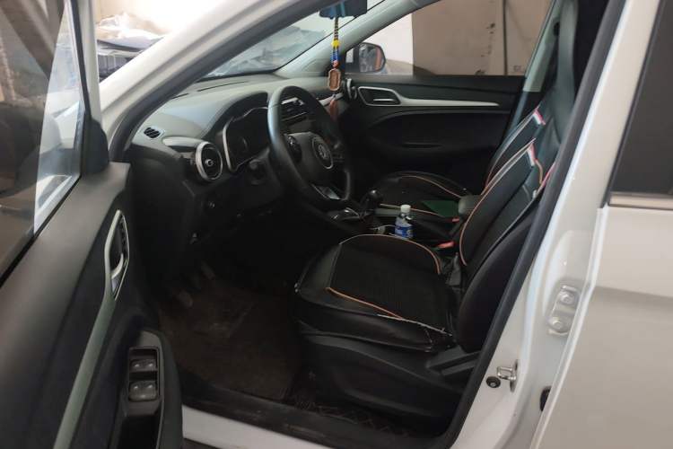 Used MG ZS 2020 Global Bestseller with 1.5L Engine Manual Transmission and a Massive 65-Inch Panoramic Sunroof Version Left Front Seat