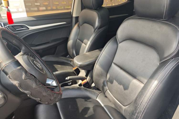 Used MG ZS 2020 Global Bestseller with 1.5L Engine Manual Transmission and a Massive 65-Inch Panoramic Sunroof Version Left Front Seat