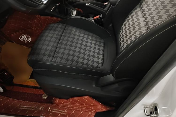 Used MG ZS 2020 Global Bestseller with 1.5L Engine Manual Transmission and a Massive 65-Inch Panoramic Sunroof Version Left Front Seat