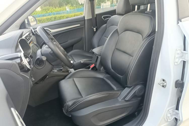Used MG ZS 2020 Global Bestseller with 1.5L Engine Manual Transmission and a Massive 65-Inch Panoramic Sunroof Version Left Front Seat