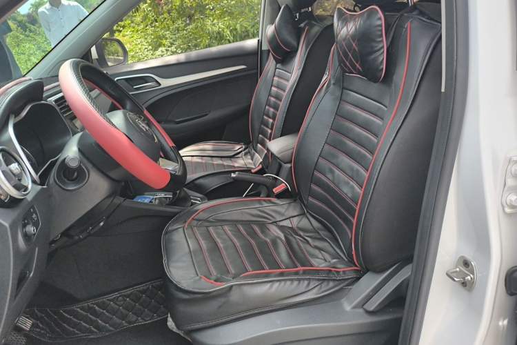 Used MG ZS 2020 Global Bestseller with 1.5L Engine Manual Transmission and a Massive 65-Inch Panoramic Sunroof Version Left Front Seat