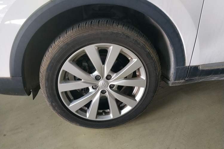 Used MG ZS 2020 180 DVVT Automatic UP Left Front Wheel Hub