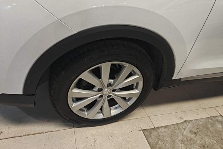 Used MG ZS 2020 180 DVVT Manual Lite Left Front Wheel Hub