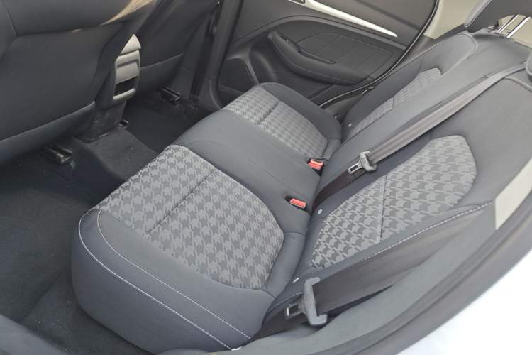 Used MG ZS 2020 Global Bestseller with 1.5L Engine Manual Transmission and a Massive 65-Inch Panoramic Sunroof Version Left Rear Seat