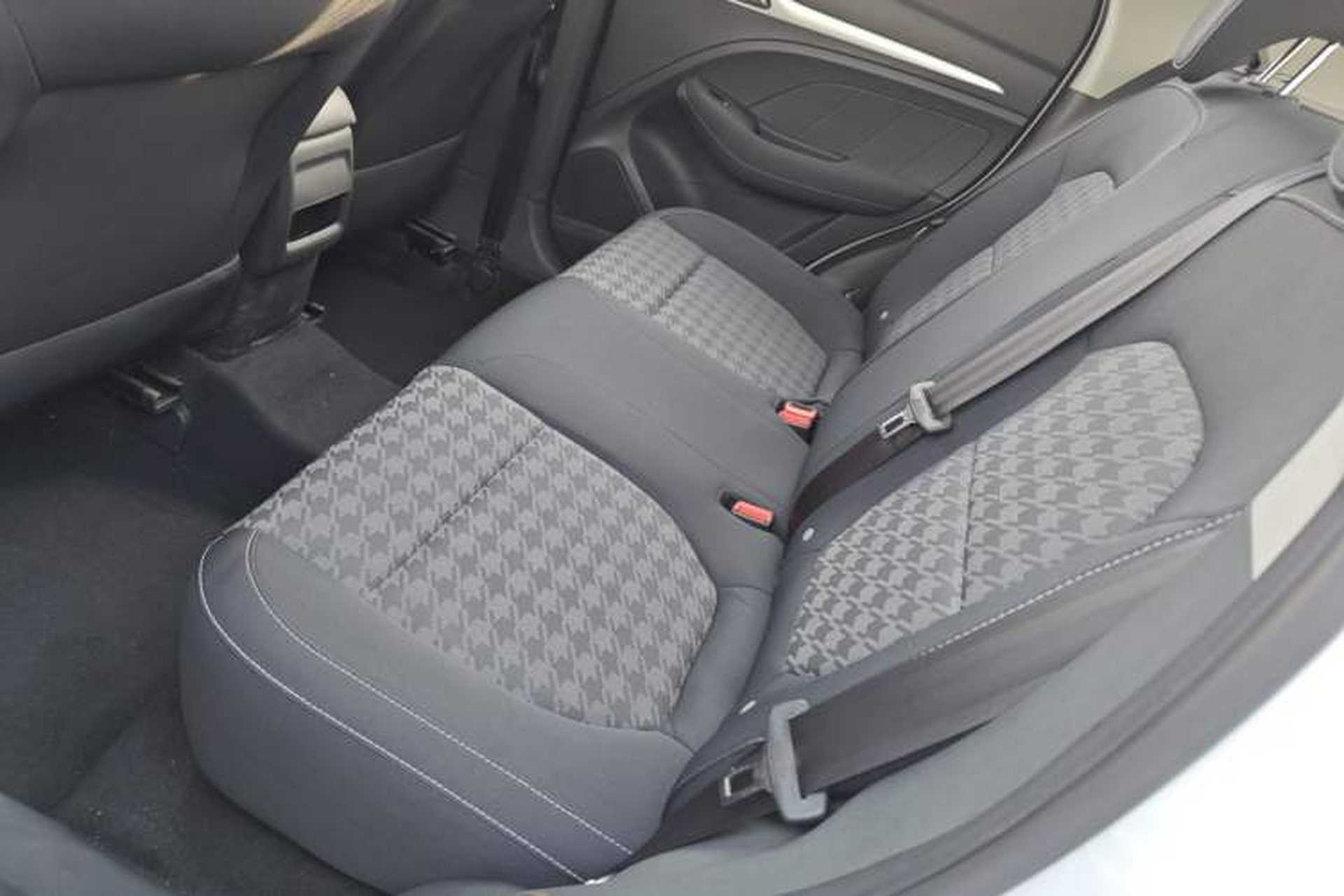 Used MG ZS 2020 Global Bestseller with 1.5L Engine Manual Transmission and a Massive 65-Inch Panoramic Sunroof Version Left Rear Seat
