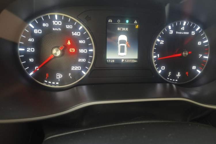 Used MG ZS 2020 260TGI Automatic Trophy Plus L2+ Odometer Close Up