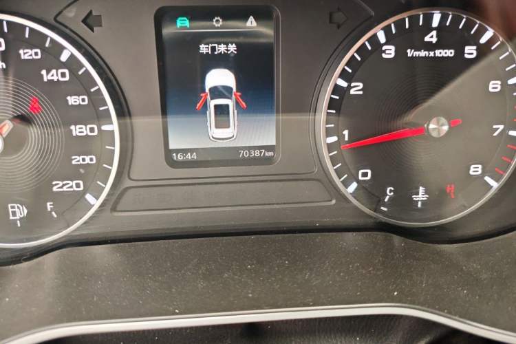 Used MG ZS 2020 180 DVVT Manual Lite Odometer Close Up