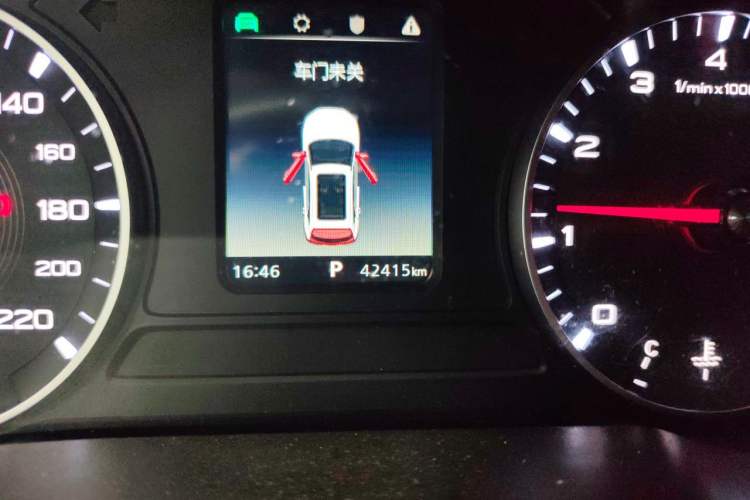 Used MG ZS 2020 260TGI Automatic Trophy Plus L2+ Odometer Close Up