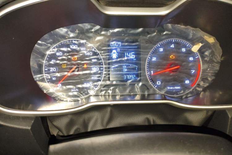 Used MG ZS 2020 Global Bestseller with 1.5L Engine Manual Transmission and a Massive 65-Inch Panoramic Sunroof Version Odometer Close Up