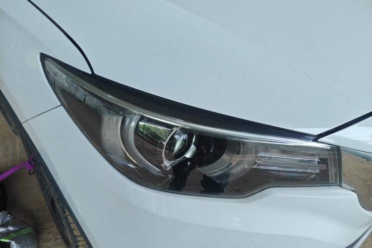 Used MG ZS 2020 Global Bestseller 1.5L Manual Comfort Edition Right Front Headlight