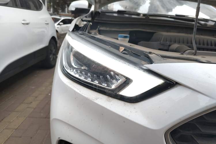 Used MG ZS 2020 180 DVVT Automatic UP Right Front Headlight