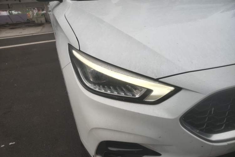Used MG ZS 2020 180 DVVT Automatic Base Right Front Headlight