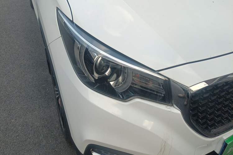Used MG ZS 2020 Global Bestseller 1.5L Manual Comfort Edition Right Front Headlight
