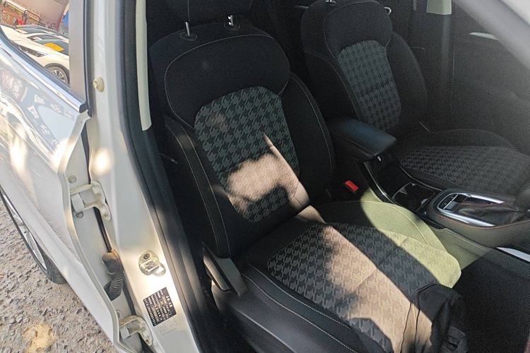 Used MG ZS 2020 180 DVVT Automatic UP Right Front Seat