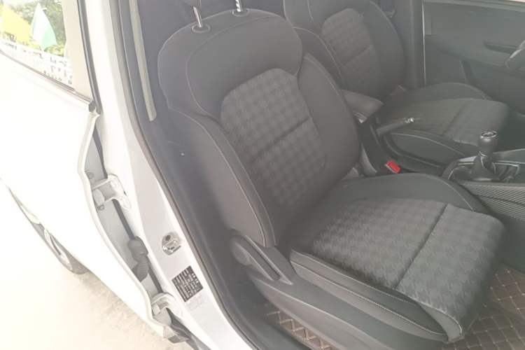 Used MG ZS 2020 Global Bestseller 1.5L Manual Comfort Edition Right Front Seat
