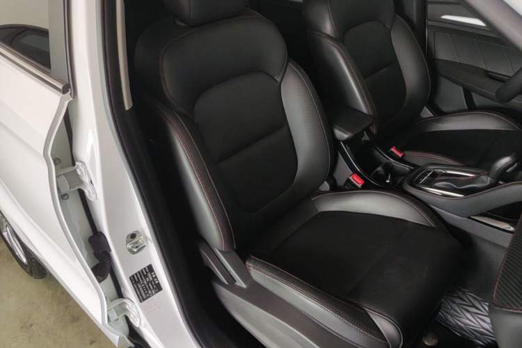 Used MG ZS 2020 180 DVVT Automatic Lite Right Front Seat