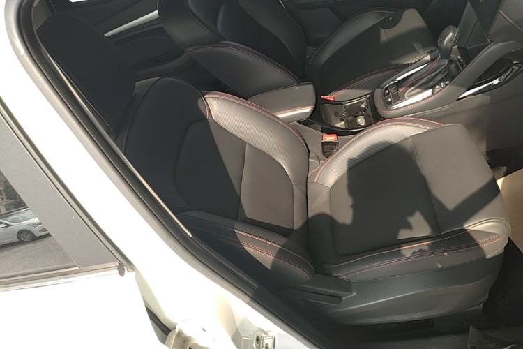Used MG ZS 2020 180 DVVT Automatic Plus L2+ Right Front Seat