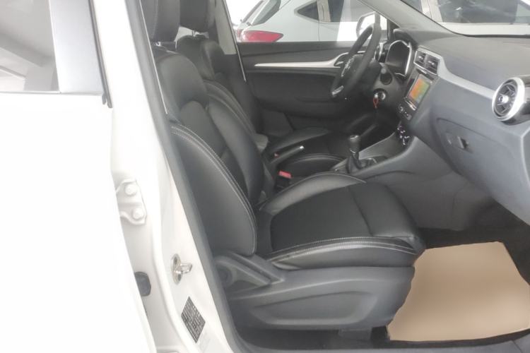 Used MG ZS 2020 Global Bestseller with 1.5L Engine Manual Transmission and a Massive 65-Inch Panoramic Sunroof Version Right Front Seat