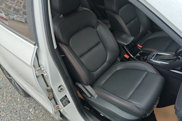 Used MG ZS 2020 180 DVVT Automatic Plus L2+ Right Front Seat