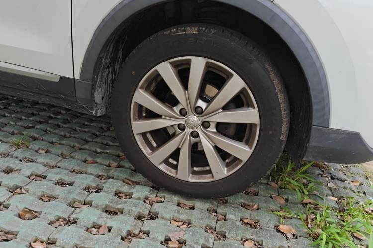 Used MG ZS 2020 180 DVVT Automatic Lite Right Front Wheel Hub