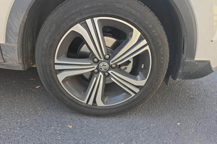 Used MG ZS 2020 180 DVVT Automatic Plus L2+ Right Front Wheel Hub