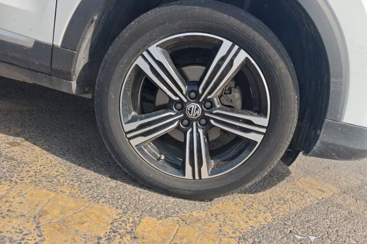 Used MG ZS 2020 Global Bestseller with 1.5L Engine Manual Transmission and a Massive 65-Inch Panoramic Sunroof Version Right Front Wheel Hub