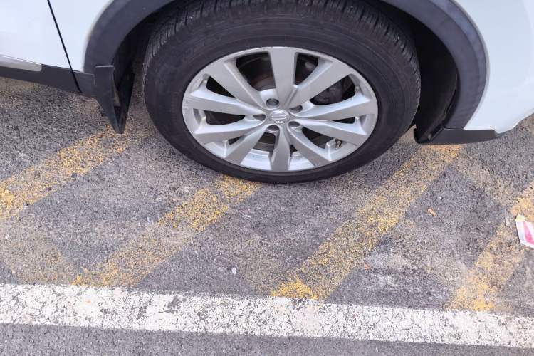 Used MG ZS 2020 180 DVVT Automatic UP Right Front Wheel Hub