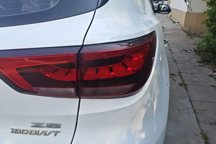 Used MG ZS 2020 180 DVVT Automatic UP Right Rear Taillight