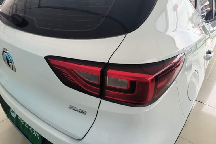 Used MG ZS 2020 Global Bestseller with 1.5L Engine Manual Transmission and a Massive 65-Inch Panoramic Sunroof Version Right Rear Taillight