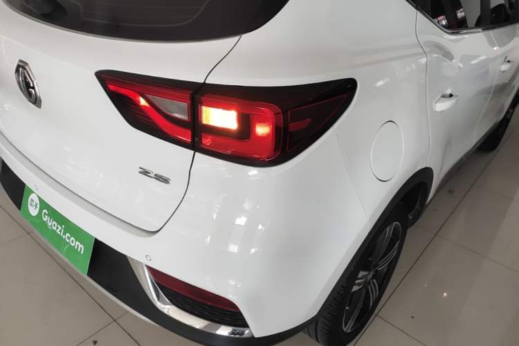 Used MG ZS 2020 Global Bestseller with 1.5L Engine Manual Transmission and a Massive 65-Inch Panoramic Sunroof Version Right Rear Taillight