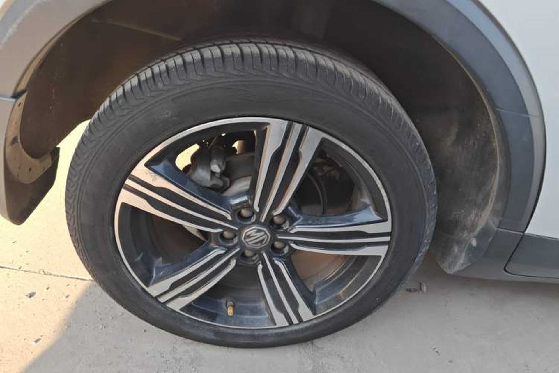 Used MG ZS 2020 Global Bestseller with 1.5L Engine Manual Transmission and a Massive 65-Inch Panoramic Sunroof Version Right Rear Wheel Hub