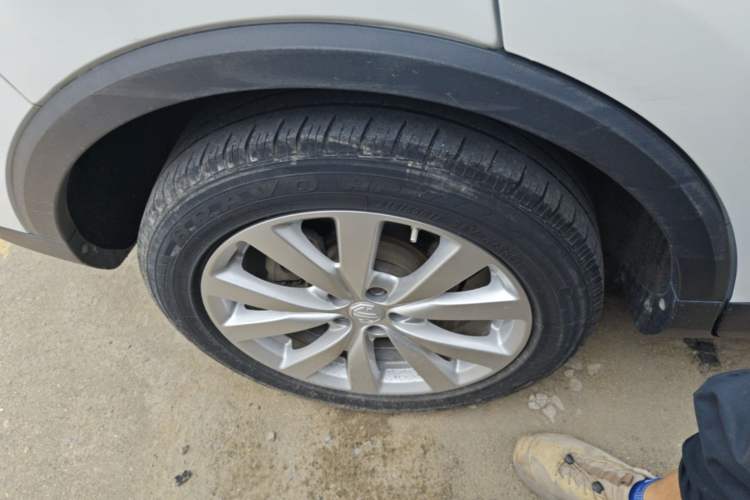 Used MG ZS 2020 180 DVVT Automatic Lite Right Rear Wheel Hub