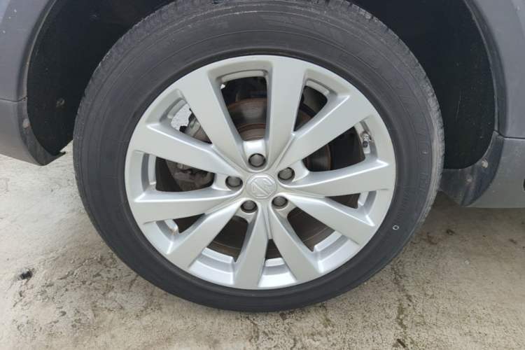 Used MG ZS 2020 180 DVVT Automatic Lite Right Rear Wheel Hub