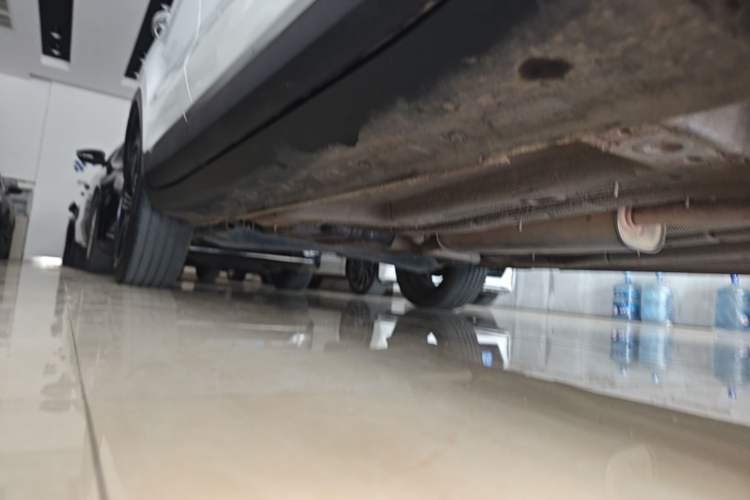 Used MG ZS 2020 Global Bestseller 1.5L Manual Comfort Edition Right Side Sill