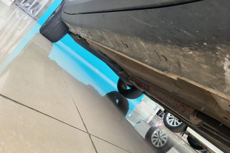 Used MG ZS 2020 Global Bestseller with 1.5L Engine Manual Transmission and a Massive 65-Inch Panoramic Sunroof Version Right Side Sill