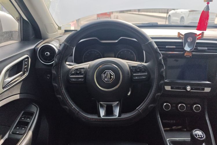Used MG ZS 2020 Global Bestseller with 1.5L Engine Manual Transmission and a Massive 65-Inch Panoramic Sunroof Version Steering Wheel