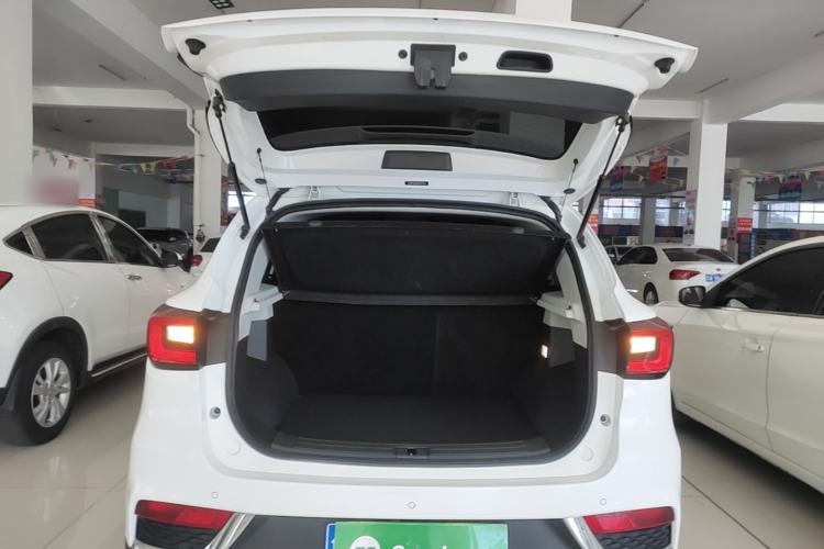Used MG ZS 2020 Global Bestseller with 1.5L Engine Manual Transmission and a Massive 65-Inch Panoramic Sunroof Version Trunk