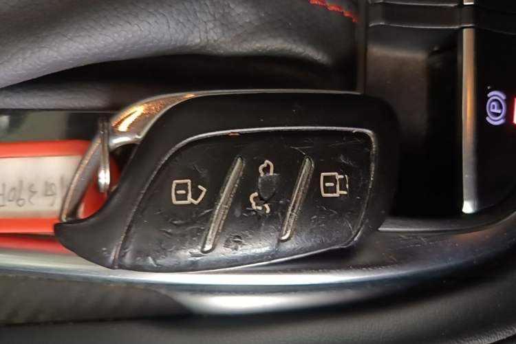Used MG ZS 2020 180 DVVT Automatic Plus L2+ Vehicle Key