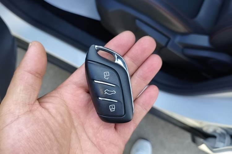 Used MG ZS 2020 180 DVVT Automatic Lite Vehicle Key