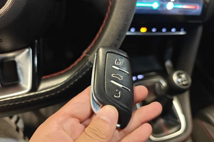 Used MG ZS 2020 180 DVVT Manual Lite Vehicle Key