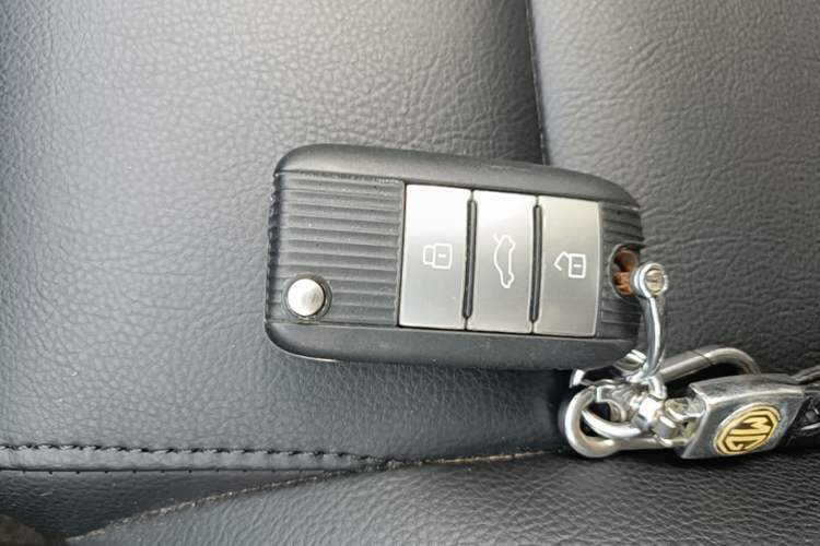 Used MG ZS 2020 Global Bestseller with 1.5L Engine Manual Transmission and a Massive 65-Inch Panoramic Sunroof Version Vehicle Key