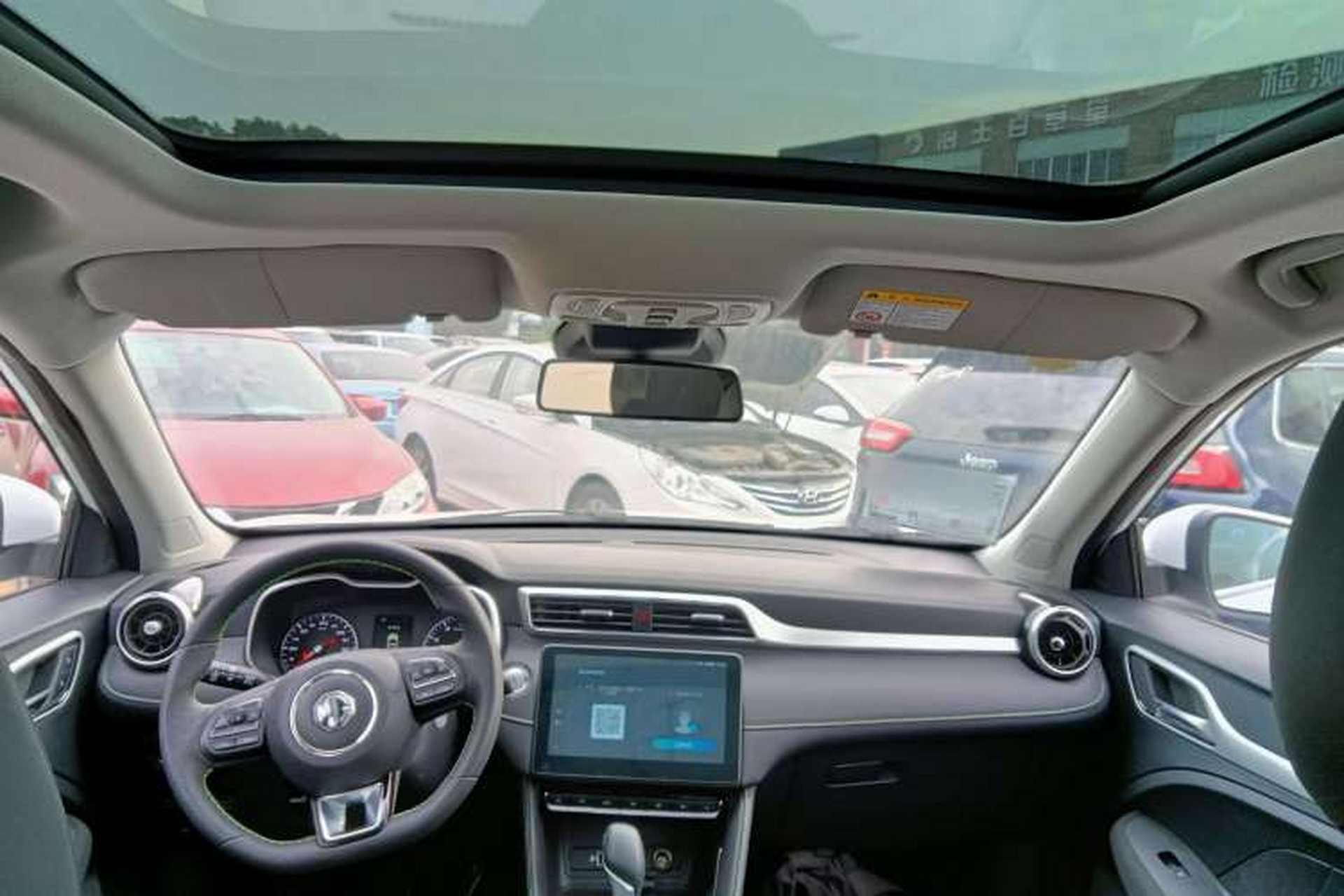 Used MG ZS 2022 180 DVVT Automatic Sport Edition Center Console