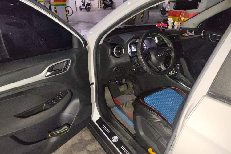 Used MG ZS 2022 180 DVVT Automatic Sport Edition Driver Seat