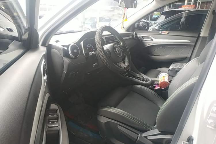Used MG ZS 2022 180 DVVT Automatic Sport Edition Driver Seat