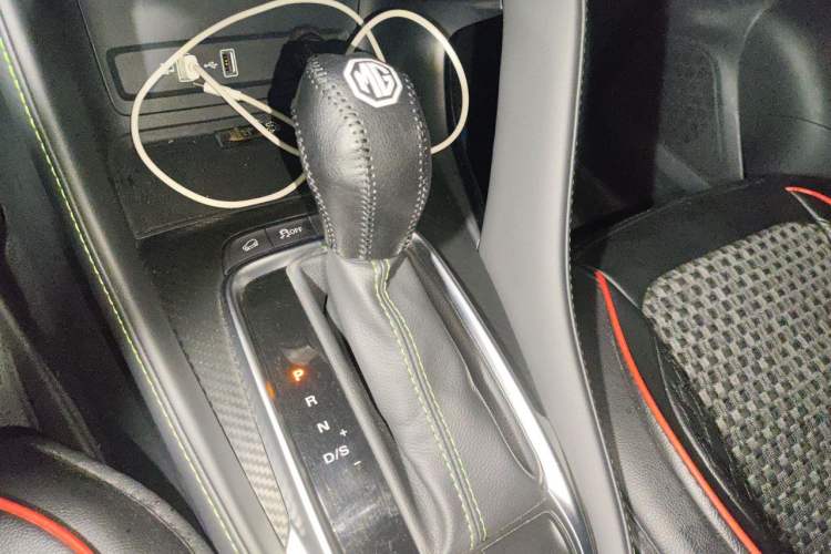 Used MG ZS 2022 180 DVVT Automatic Sport Edition Gear Lever