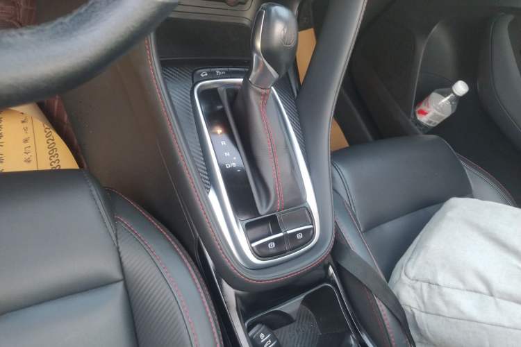 Used MG ZS 2022 180 DVVT Automatic Global Million-Unit 958 Edition Gear Lever