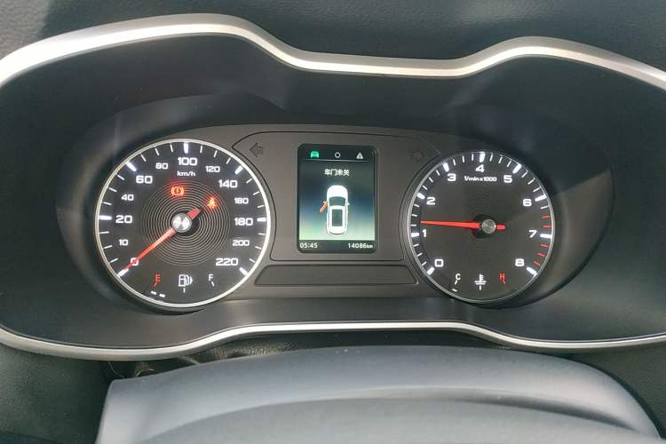 Used MG ZS 2022 180 DVVT Manual Global Million Edition 858 Instrument Cluster