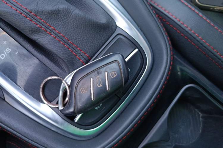 Used MG ZS 2022 180 DVVT Automatic Global Million-Unit 958 Edition Interior 1