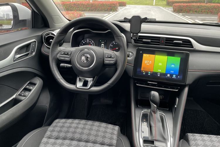 Used MG ZS 2022 180 DVVT Automatic Global Million-Unit 918 Edition Interior 2